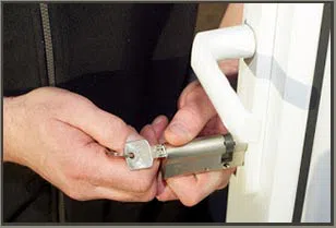 Bronx Locksmith Service Bronx, NY 718-663-2473